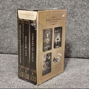 Peculiar Photographs Collection -‎ Black and Brown